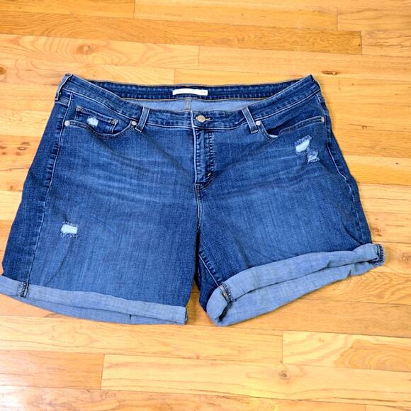 Levi's women's Mid Length Shorts size 18W - Picture 2 of 5